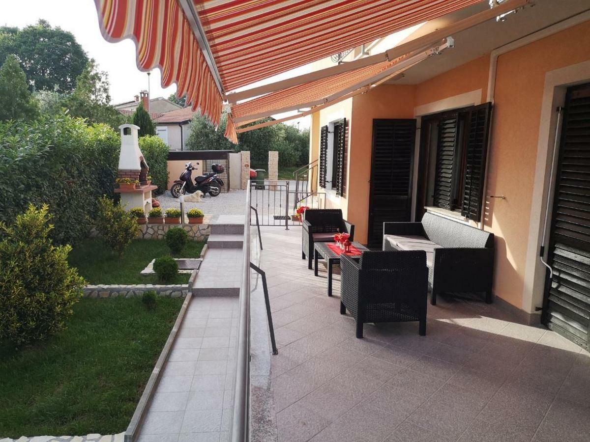 Apartment Stela Porec Exterior photo